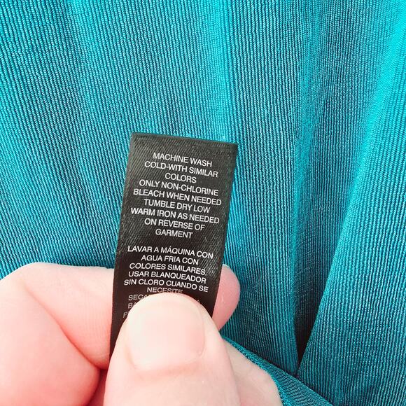 Chico's Travelers Long sleeve Asymmetrical Top Blue Green Turquoise Size 2 / M - Picture 6 of 10